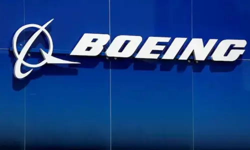 Boeing: ఉద్యోగులకు షాక్ ఇచ్చిన బోయింగ్..!