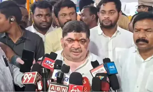 కేంద్రమంత్రికి విశ్వాసం ఉంటే ఆ మాట చెప్పాలి.. బండి సంజయ్ పై మంత్రి పొన్నం ఫైర్