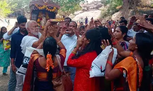 సిద్ధుల గుట్టపై ఈరోజు ఏం జరిగిందో తెలుసా..?