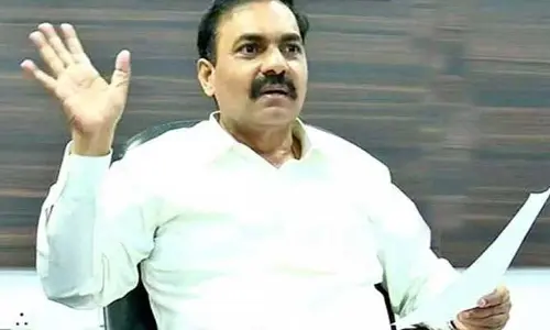 Kakani Govarhdan : కాకానికి .. షాక్