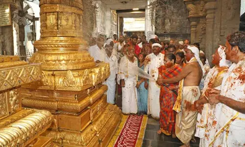 Tirumala: శ్రీవారి ఆలయంలో కోయిల్‌ ఆళ్వార్‌ తిరుమంజనం