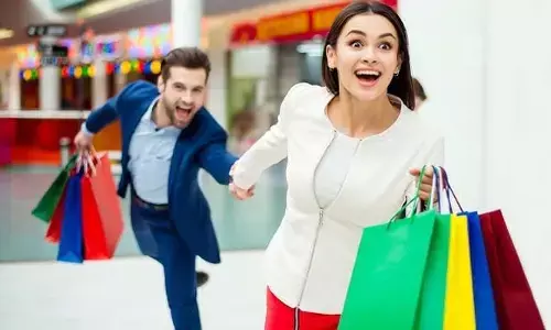 Shopping : షాపింగ్ చేయకుండా ఉండలేకపోతున్నారా? అదో వ్యసనం కావచ్చు!