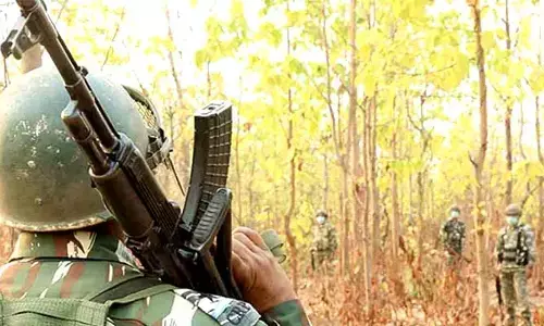 Sukma: సుక్మా జిల్లాలో భీకర ఎదురుకాల్పులు.. ఎర్రబోర్ ప్రాంతంలో ఉద్రిక్తత