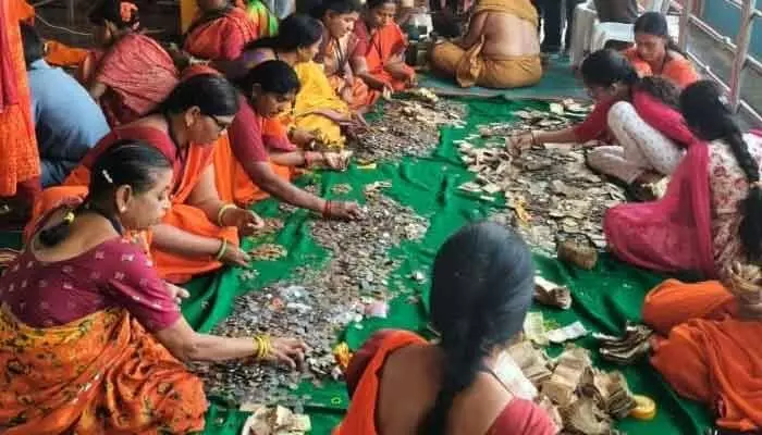 శ్రీ నల్లపోచమ్మ హుండీ ఆదాయం ఎంత వచ్చిందంటే..? శ్రీ నల్లపోచమ్మ హుండీ ఆదాయం ఎంత వచ్చిందంటే..?
