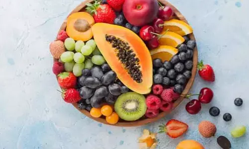 Health tips: వేసవిలోనే దొరుకుతాయని ఈ పండ్లు అతిగా తింటున్నారా?