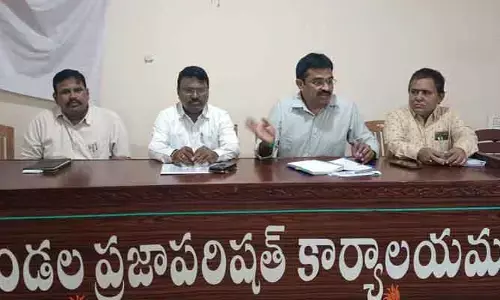 ధాన్యం కొనుగోలు కేంద్రాలు ఏర్పాటు చేయాలి