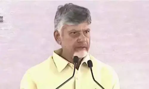 CM Chandrababu: నిర్వాసితులను చూస్తే బాధేస్తోంది.. భావోద్వేగానికి గురైన సీఎం చంద్రబాబు