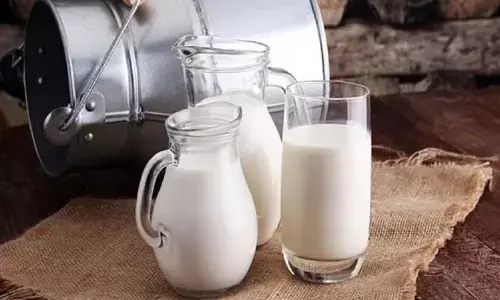 Hikes Milk Price: సామాన్యులకు షాక్.. భారీగా పెరిగిన పాల ధరలు