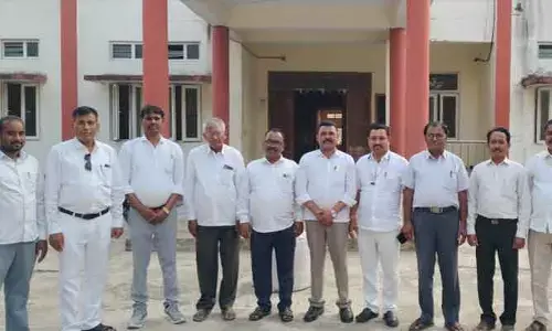 ఉట్నూర్ కోర్టు బార్ అసోసియేషన్ అధ్యక్షుడిగా బాపురెడ్డి