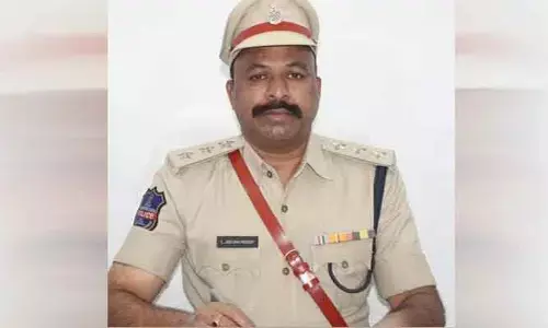 వసూళ్లకు పాల్పడితే ఉపేక్షించేది లేదు