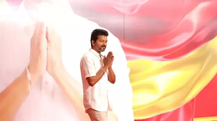 Actor Vijay: పెను తుఫాన్ రాబోతోంది- నటుడు విజయ్ సంచలన వ్యాఖ్యలు Actor Vijay: పెను తుఫాన్ రాబోతోంది- నటుడు విజయ్ సంచలన వ్యాఖ్యలు