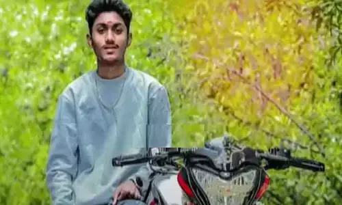 రాష్ట్రంలో పరువు హత్య కలకలం.. గొడ్డలితో యువకుడిని తెగనరికిన వైనం