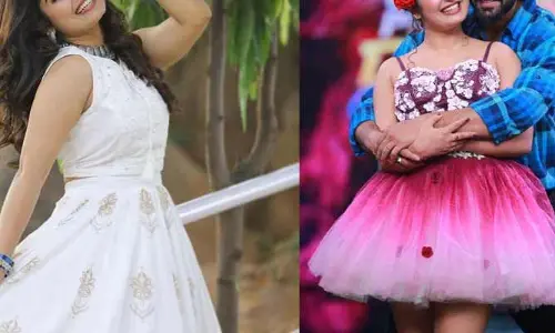 లైవ్‌లో ప్రియుడికి బ్రేకప్ చెప్పేసిన బిగ్ బాస్ బ్యూటీ.. షాక్‌లో ఫ్యాన్స్(వీడియో)