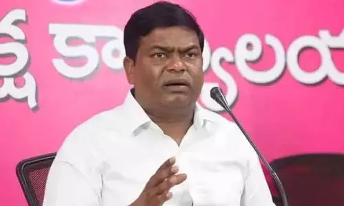 Jeevan Reddy: మోకిలా పీఎస్‌కు మాజీ ఎమ్మెల్యే జీవన్‌ రెడ్డి.. ఆ కేసులో విచారణకు హాజరు