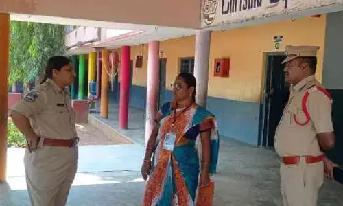 పది పరీక్షలు ప్రశాంతంగా సాగుతున్నాయా..?