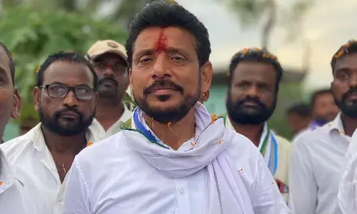 ధర్మాన సోదరులతో ప్రాణహాని: ఎస్పీకి దువ్వాడ శ్రీనివాస్ ఫిర్యాదు