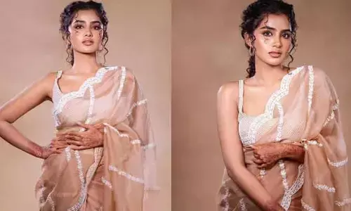 అందరూ పుట్టిన బిడ్డను చూడటానికే వస్తారు.. డెలివరీ వీడియో షేర్ చేస్తూ షాకింగ్ పోస్ట్ పెట్టిన అనుపమ