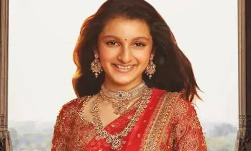 Sitara:  ఉగాది పండుగ సందర్భంగా షాప్ ఓపెనింగ్‌కు వెళ్లనున్న ఘట్టమనేని గారాలపట్టి సితార.. ఎప్పుడు, ఎక్కడో తెలుసా?