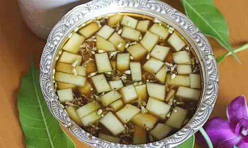 Minister: ఉగాది పచ్చడి మాదిరిగా జీవితం ఉండాలి