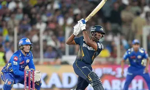 IPL 2025: చితక్కొట్టిన గుజరాత్.. ముంబై ఎదుట భారీ టార్గెట్
