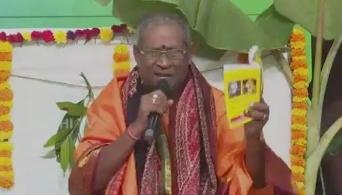 ‘మళ్లీ సీఎం కుర్చీలో ఆయనే కూర్చుంటారు’.. ప్రముఖ అవధాని సంచలన జోస్యం ‘మళ్లీ సీఎం కుర్చీలో ఆయనే కూర్చుంటారు’.. ప్రముఖ అవధాని సంచలన జోస్యం