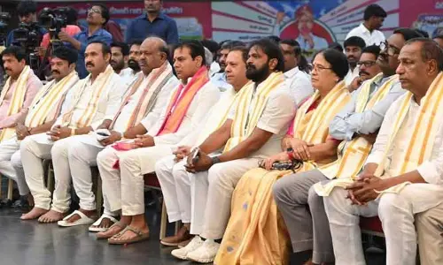 KCR: పంచాంగ శ్రవణం.. మళ్లీ సీఎంగా కేసీఆర్.. తెలంగాణ భవన్‌లో ఉగాది వేడుకలు