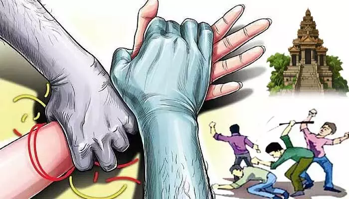 మహిళ నోట్లో మూత్రం పోసి.. 9 మంది మద్యం తాగుతూ రాత్రంతా అత్యాచారం!? మహిళ నోట్లో మూత్రం పోసి.. 9 మంది మద్యం తాగుతూ రాత్రంతా అత్యాచారం!?
