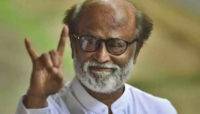 Rajinikanth: కూలీ టీజర్కు ముహూర్తం ఫిక్స్.. రూ. 1000 కోట్లు లోడింగ్ అంటూ పోస్ట్ Rajinikanth: కూలీ టీజర్కు ముహూర్తం ఫిక్స్.. రూ. 1000 కోట్లు లోడింగ్ అంటూ పోస్ట్