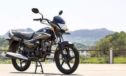 Best mileage Bike: ఒకసారి ట్యాంక్ ఫుల్ చేయిస్తే హైదరాబాద్ నుంచి విజయవాడ వెళ్లి రావచ్చు..బెస్ట్ మైలేజీ బైక్ ఇదే