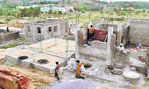Good News: ఇంటి నిర్మాణాలకు రూ. 3,220 కోట్ల సాయం