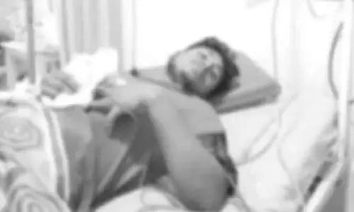 ఆన్‌లైన్‌ బెట్టింగ్‌కు మరో యువకుడు బలి