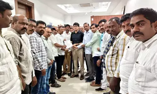 రెవెన్యూ ఉద్యోగుల ఎన్నికల బదిలీలు పూర్తి చేయండి : ట్రెసా