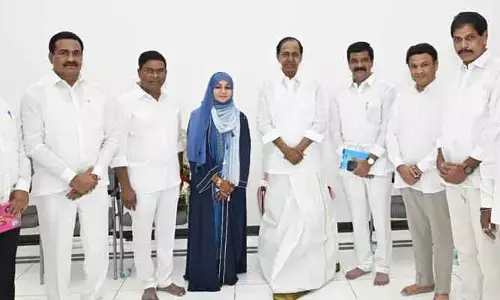 బీఆర్‌ఎస్‌ రజతోత్సవ మహాసభ ఏర్పాట్లపై కేసీఆర్‌ సన్నాహక సమావేశం