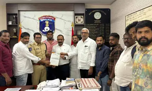ఆ ఎక్స్ ఖాతాలపై చర్యలు తీసుకోండి.. డీసీపీకి టీపీసీసీ సోషల్ మీడియా ఫిర్యాదు