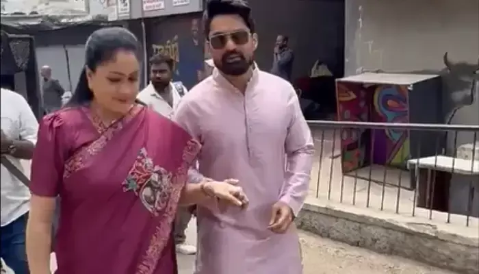 నందమూరి హీరోపై ట్రోలింగ్... యాక్టింగ్ తక్కువ.. బిల్డప్ ఎక్కువ అంటూ?