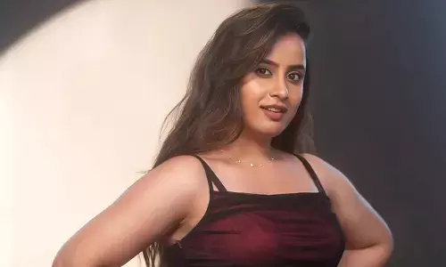 Sheetal Gauthaman : టెంప్టింగ్ లుక్స్‌తో హీట్ పెంచుతున్న బ్యూటీ