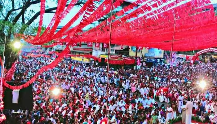 50 వేల మందితో ఎర్రదండు మహా పాదయాత్ర 50 వేల మందితో ఎర్రదండు మహా పాదయాత్ర