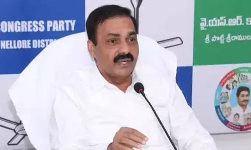 చిక్కడు.. దొరకడు: మాజీ మంత్రి కాకాణి  కేసులో తాజా ట్విస్ట్ ఏంటంటే..!