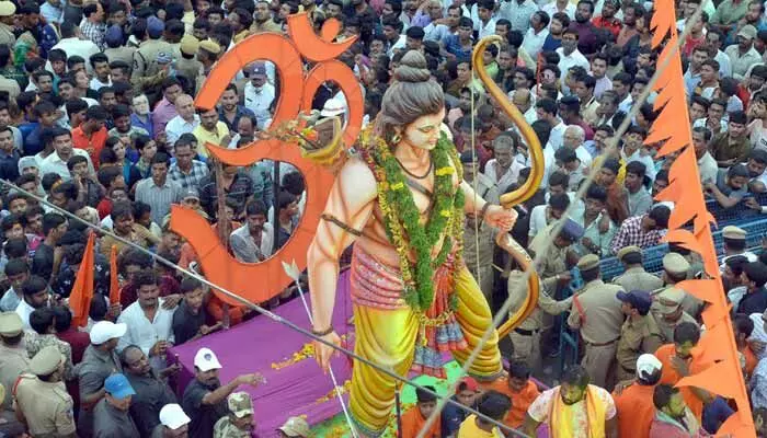 Shobhayatra : కొనసాగుతున్న శ్రీరాముడి శోభాయాత్ర Shobhayatra : కొనసాగుతున్న శ్రీరాముడి శోభాయాత్ర
