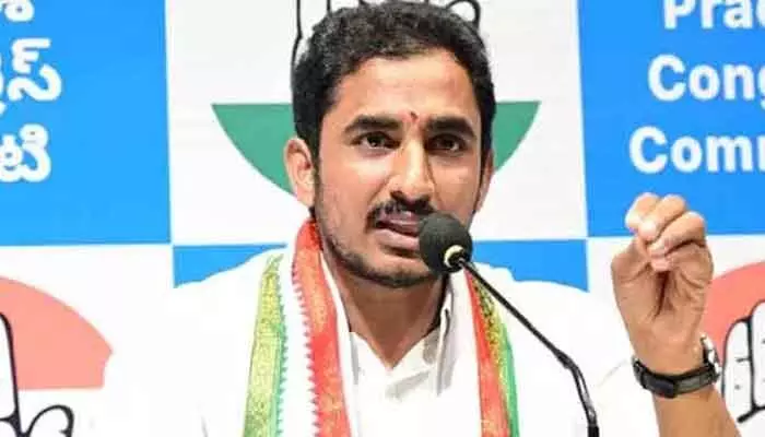 కొత్త మలుపు తిరగనున్న బీఆర్ఎస్ పాలిటిక్స్.. టీపీసీసీ నేత సామా సంచలన ట్వీట్ కొత్త మలుపు తిరగనున్న బీఆర్ఎస్ పాలిటిక్స్.. టీపీసీసీ నేత సామా సంచలన ట్వీట్