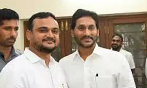 YCP Leader: మాజీ మంత్రి తమ్ముడు అరెస్టు..
