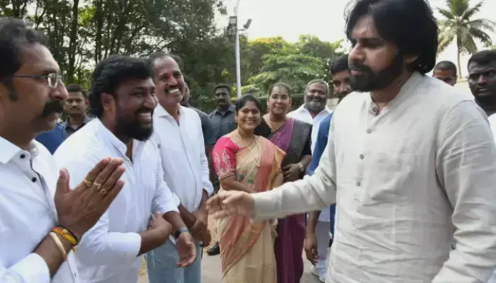అడవి తల్లి బాట కార్యక్రమాన్ని ప్రారంభించిన పవన్ కళ్యాణ్