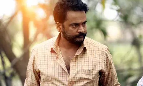 నటుడు శివాజీ వ్యాఖ్యలపై మహిళా కమిషన్ సీరియస్