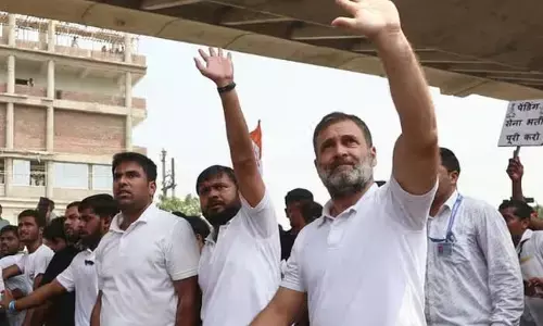 Rahul Gandhi: అధికారులు, రాజకీయ నేతలు పారిపోవద్దు- రాహుల్ గాంధీ