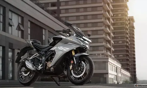 Hero Karizma XMR 210:  కరీనా కపూర్‌ కంటే యూత్‌కు ఈ  కరిజ్మానే ఇష్టం.. ఎక్స్ఎంఆర్-210 బైక్ కొత్త ఫీచర్లు చూశారా?