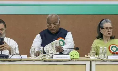 Karge:  పటేల్ భావజాలం ఆర్ఎస్ఎస్‌కు విరుద్ధం.. సీడబ్లూసీ భేటీలో కాంగ్రెస్ చీఫ్ ఖర్గే
