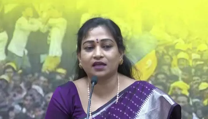 Home minister Anitha: జగన్వ్యాఖ్యలపై.. ఖాకీల గుస్సా! Home minister Anitha: జగన్వ్యాఖ్యలపై.. ఖాకీల గుస్సా!