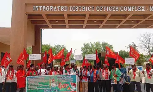 ప్రభుత్వం వీటిని వెంటనే అమలు చేయాలి