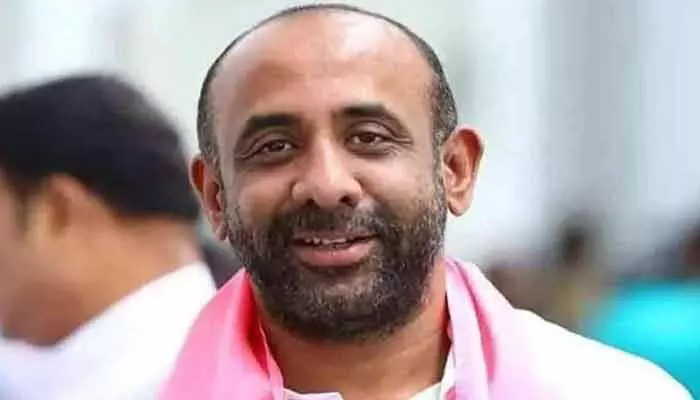 Shakeel arrest: ఎట్టకేలకు బీఆర్ఎస్ మాజీ ఎమ్మెల్యే షకీల్ అరెస్టు Shakeel arrest: ఎట్టకేలకు బీఆర్ఎస్ మాజీ ఎమ్మెల్యే షకీల్ అరెస్టు