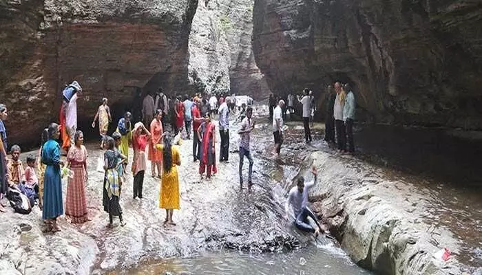 TTD:తిరుమలలో ఆ రెండు రోజులు తుంబురుతీర్థ ముక్కోటి.. ఆ సమయంలోనే భక్తులకు అనుమతి TTD:తిరుమలలో ఆ రెండు రోజులు తుంబురుతీర్థ ముక్కోటి.. ఆ సమయంలోనే భక్తులకు అనుమతి